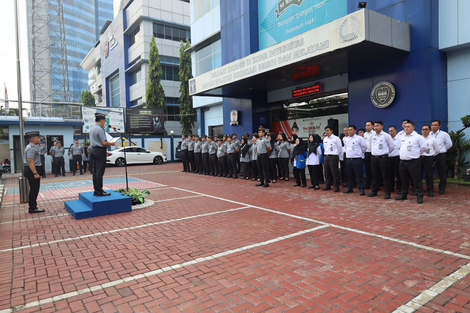 Kantor Imigrasi Jakarta Pusat - Kantor Imigrasi Jakarta Pusat Peringati Hari Lahir Pancasila dengan Upacara Bendera