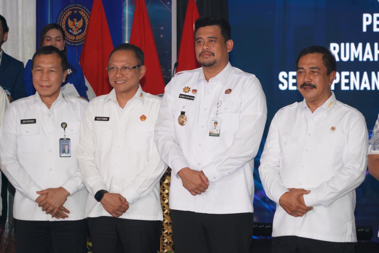 Kantor Imigrasi Jakarta Pusat - Menteri Imipas Resmikan 30 Unit Autogate di Bandara Kualanamu