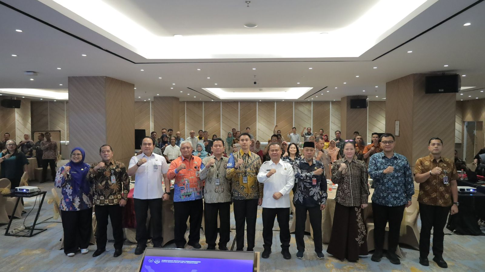 Kantor Imigrasi Jakarta Pusat - Kantor Imigrasi Jakarta Pusat Gelar Sosialisasi Desa Binaan Imigrasi di Grand Orchadz Hotel Kemayoran