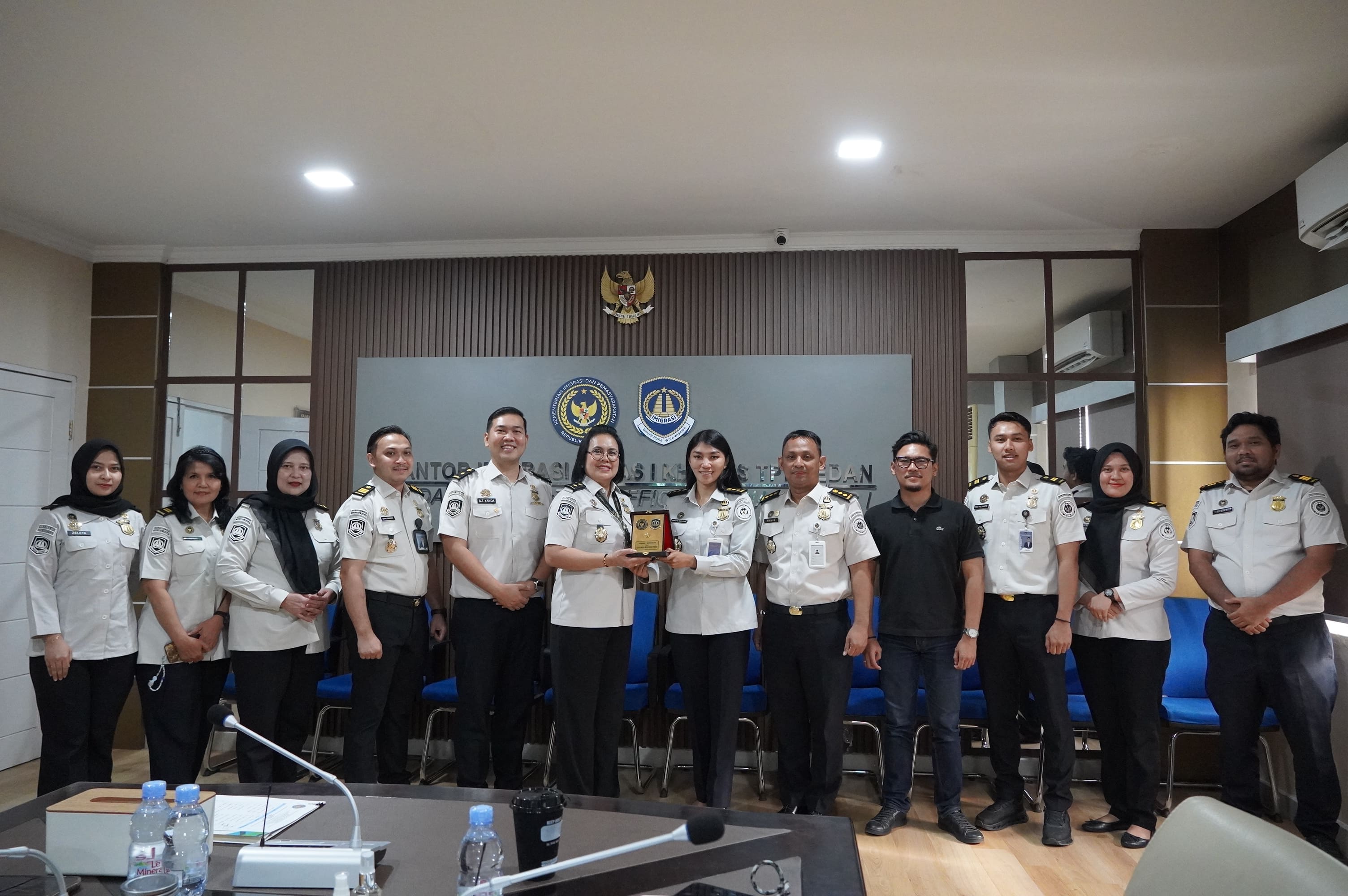 Kantor Imigrasi Jakarta Pusat - Dalam Rangka Meningkatkan Kualitas Pelayanan Keimigrasian, Kantor Imigrasi Jakarta Pusat Laksanakan Kegiatan Studi Tiru ke Kantor Imigrasi Medan